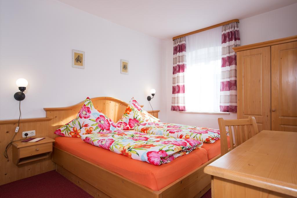 Gasthof Zum Lamm Hotel Garmisch-Partenkirchen Habitación foto